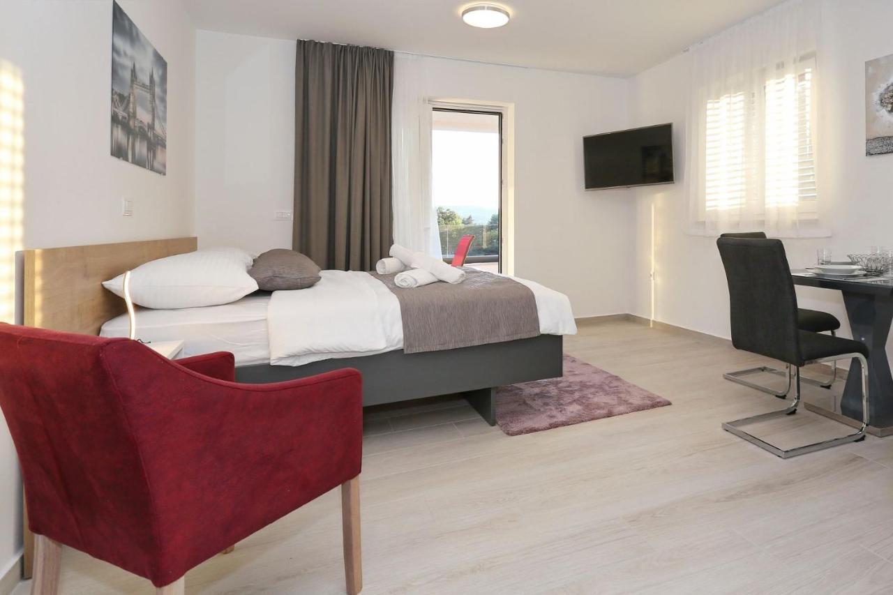 Villa Ankora 1 With Heated Pool Biograd Na Moru Eksteriør billede