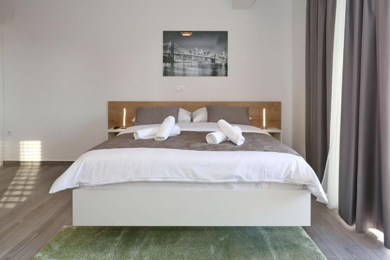 Villa Ankora 1 With Heated Pool Biograd Na Moru Eksteriør billede