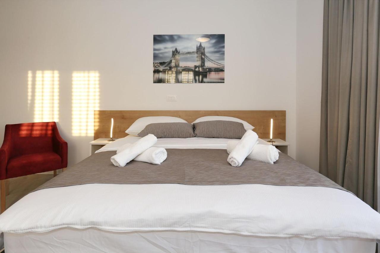 Villa Ankora 1 With Heated Pool Biograd Na Moru Eksteriør billede