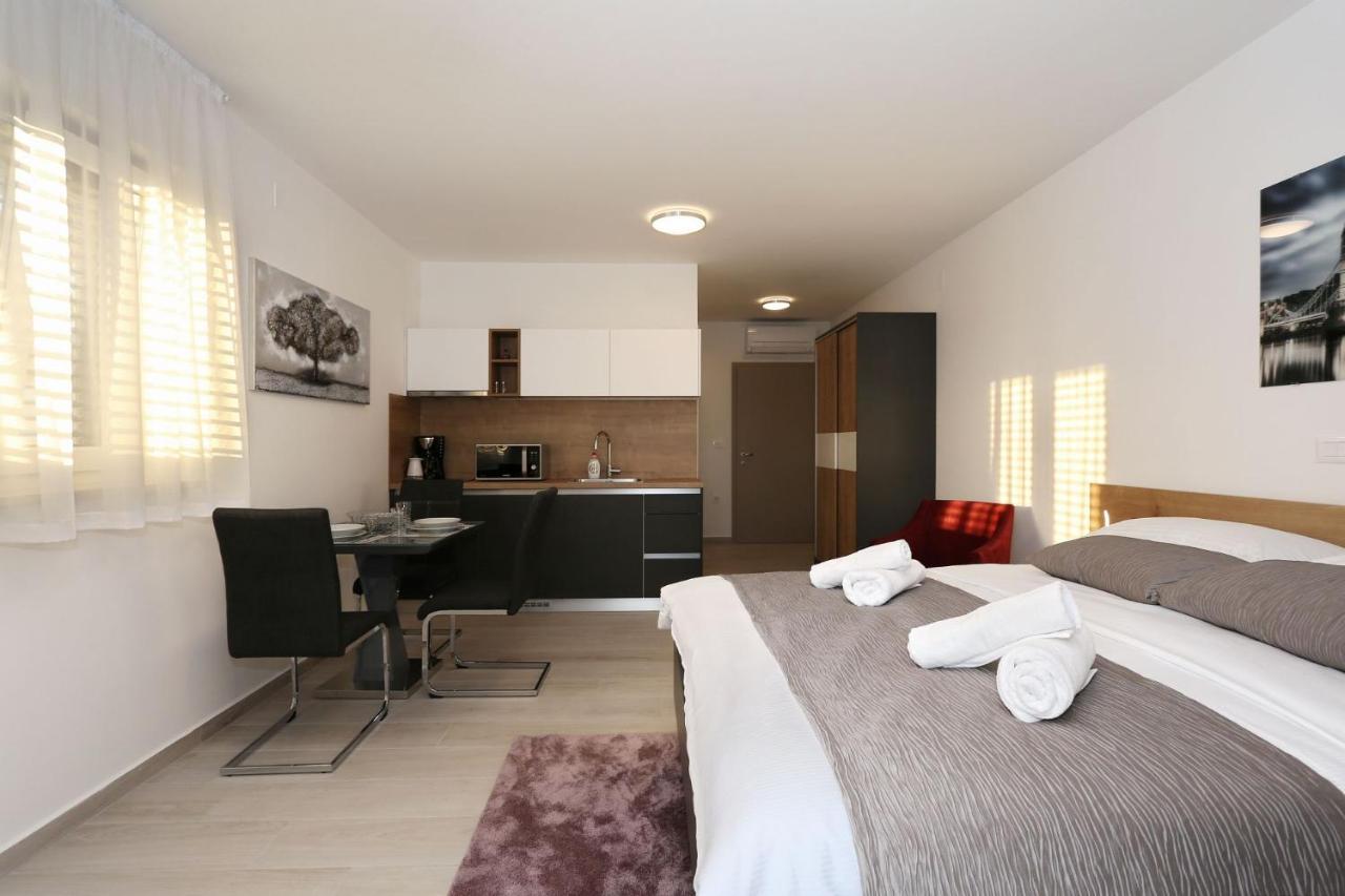 Villa Ankora 1 With Heated Pool Biograd Na Moru Eksteriør billede