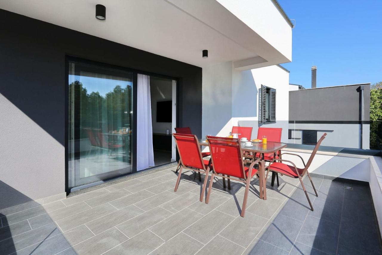 Villa Ankora 1 With Heated Pool Biograd Na Moru Eksteriør billede