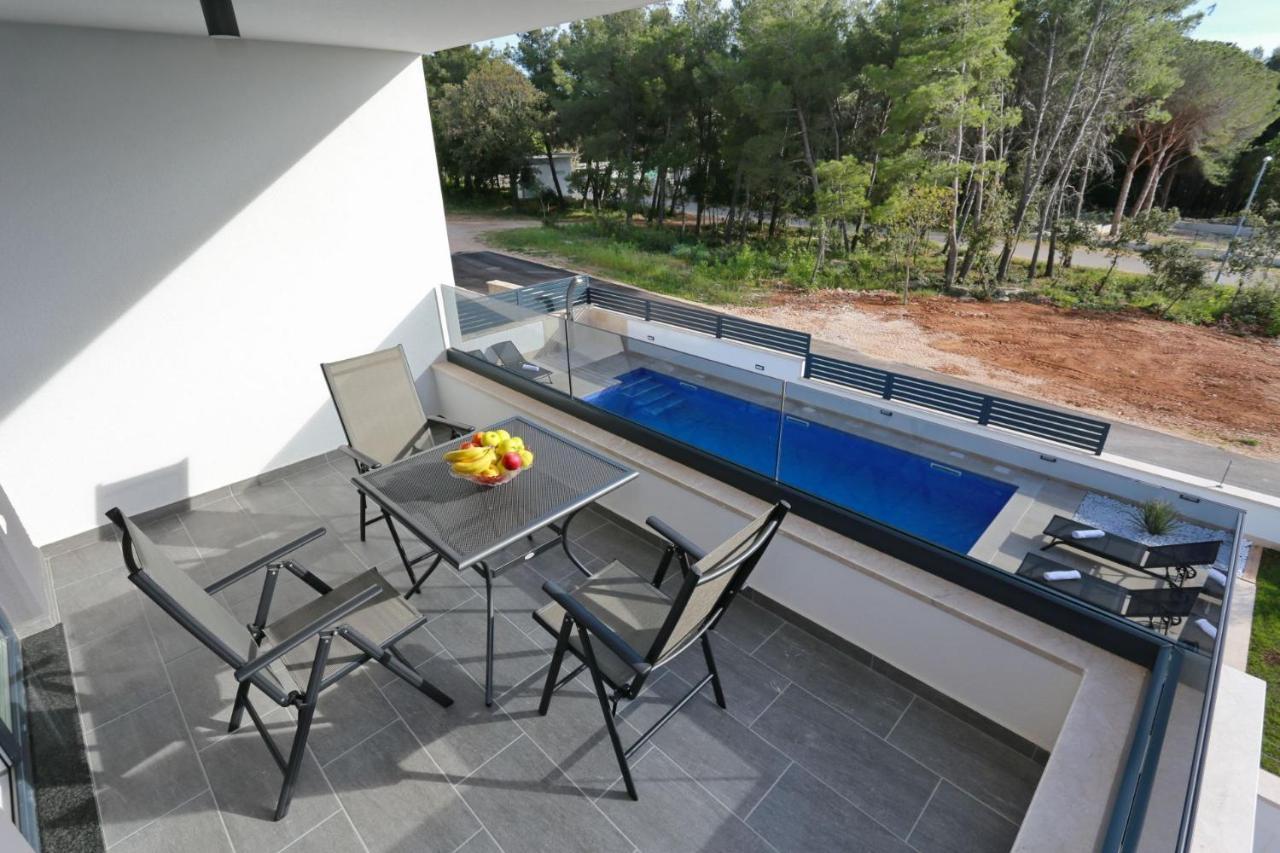 Villa Ankora 1 With Heated Pool Biograd Na Moru Eksteriør billede